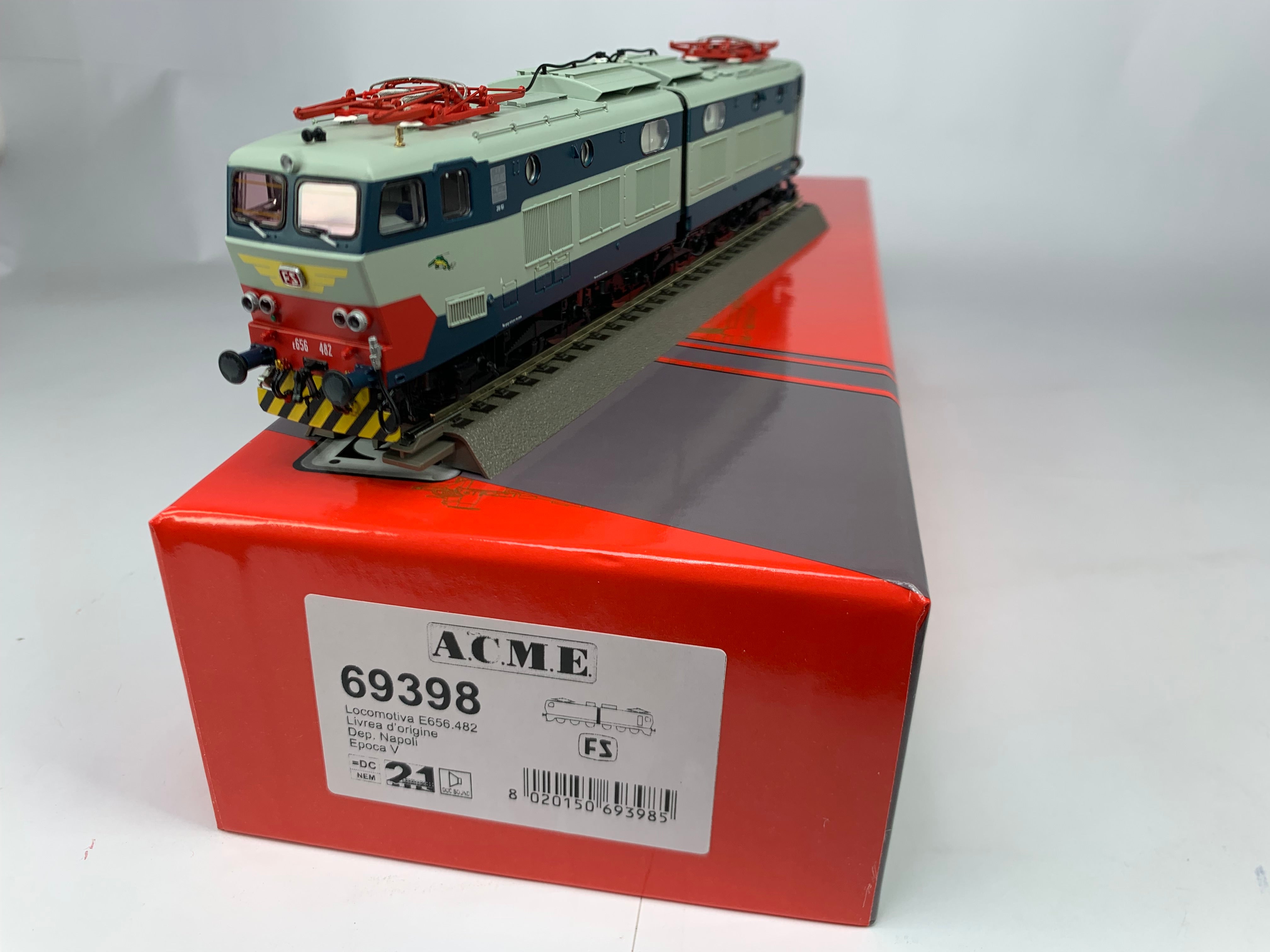 ACME - 69398 ( SOUND ) – verona train