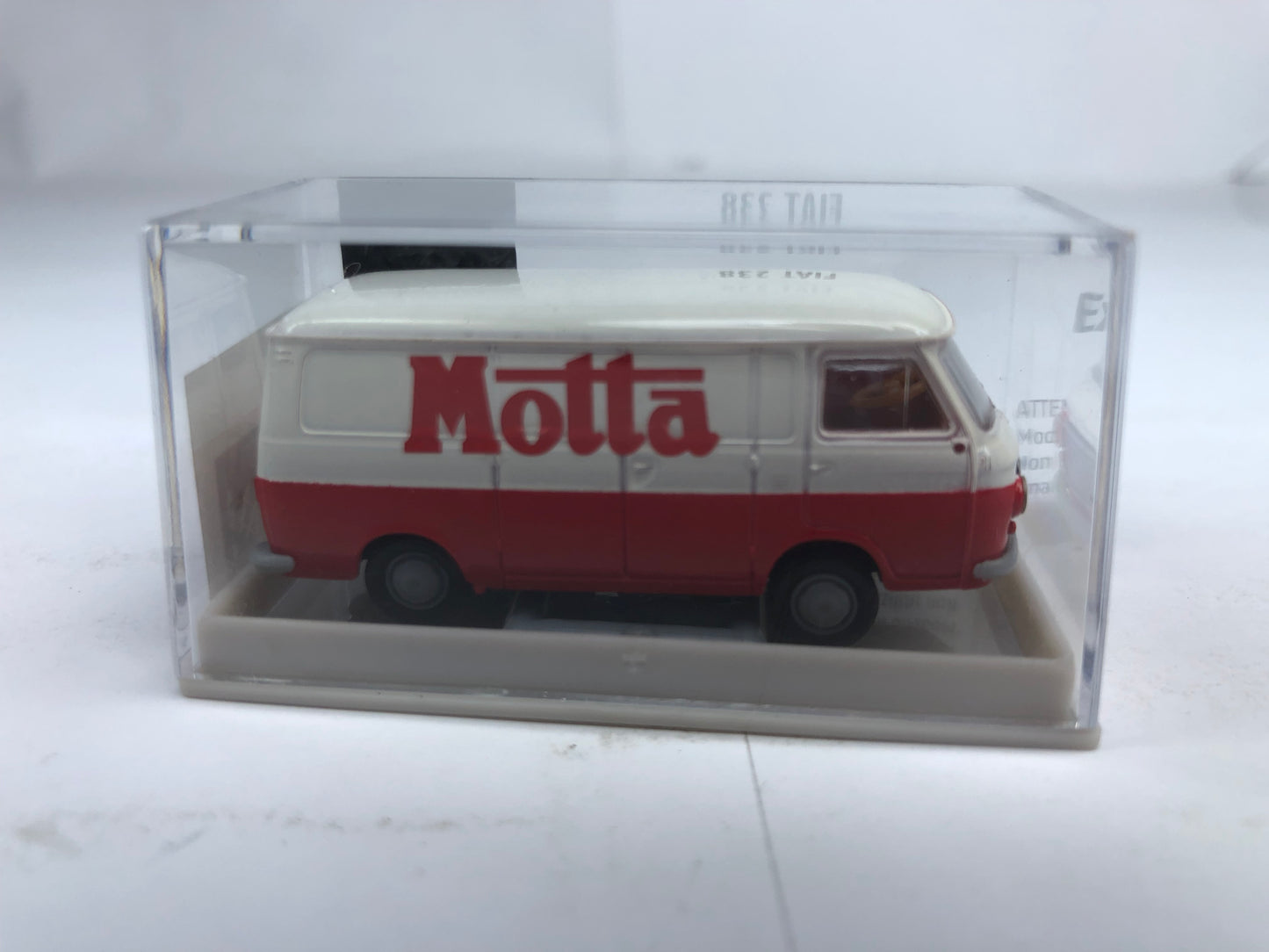 BREKINA FIAT 238 " MOTTA "