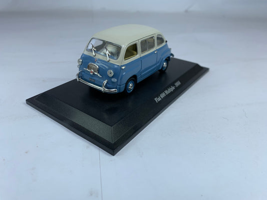 FIAT 600 MULTIPLA ( SCALA 1:43 )